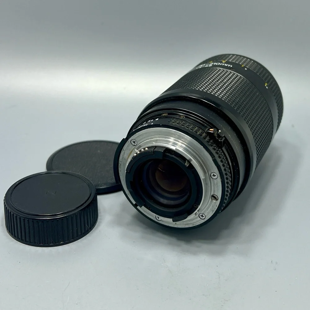Nikon AF NIKKOR 70-210mm Lens in Black